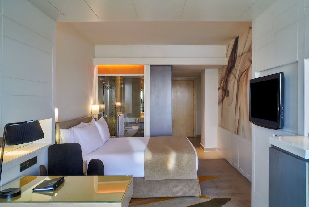 Holiday Inn Cairo Maadi by IHG Standard Room, 1 Double Bed, Non Smoking, City View 2