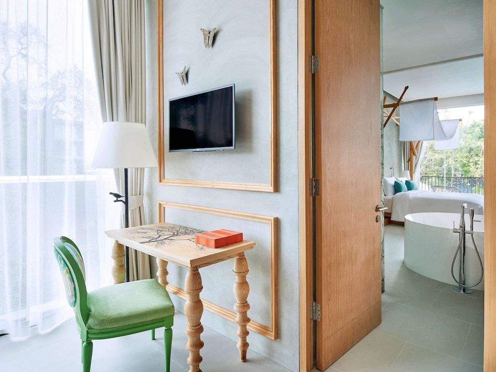 Family Suite, Multiple Beds, Pool View