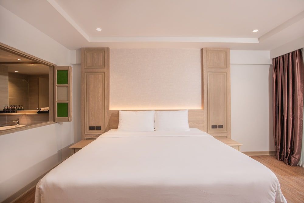 Phuket Orchid Resort  Room, Pool Access 3