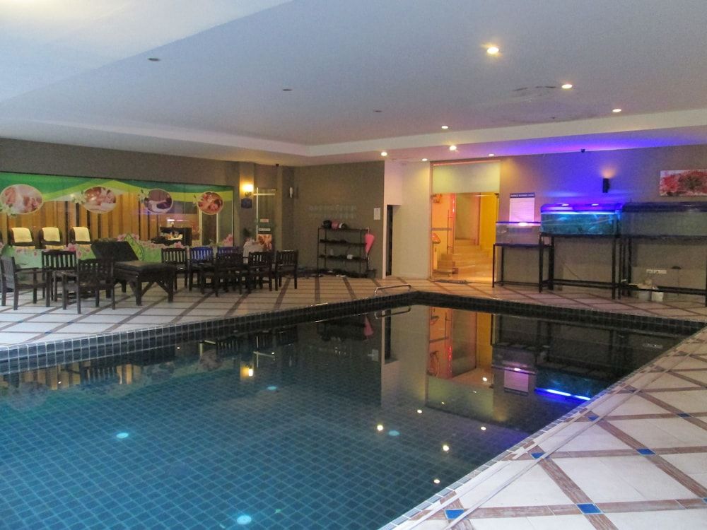 undefined Pattaya Loft Hotel 9