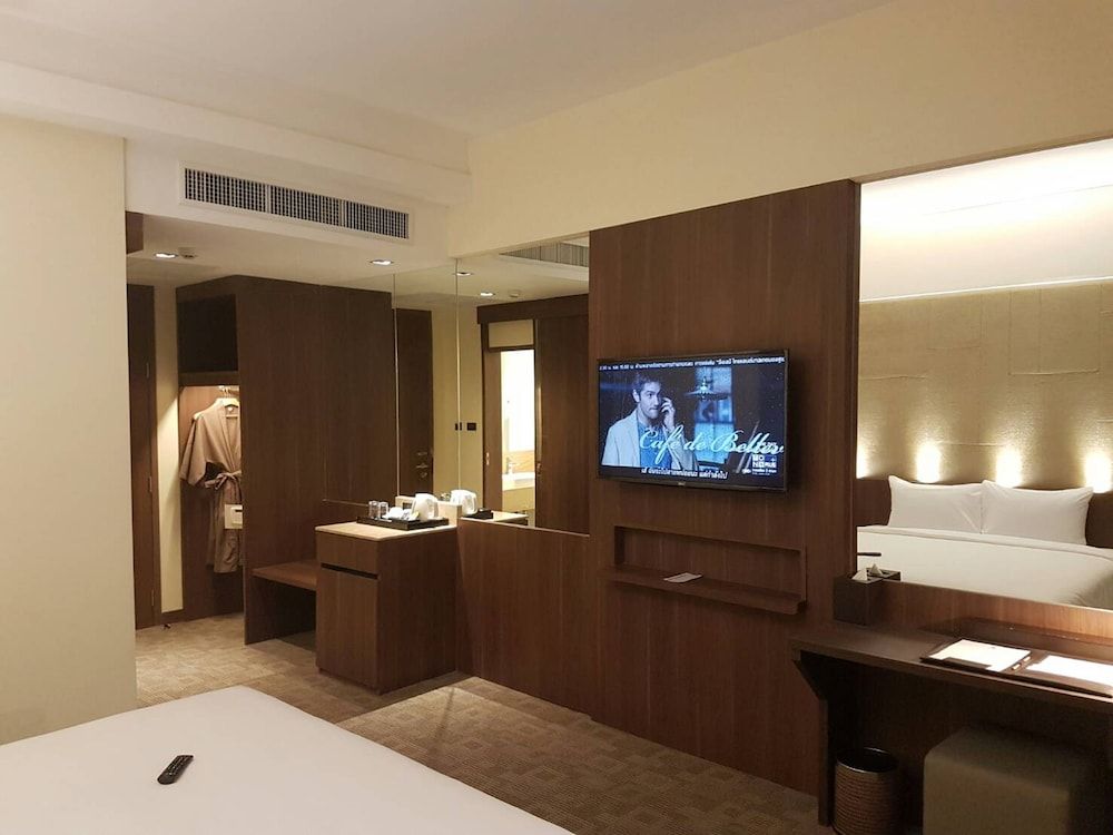 Louis' Tavern Hotel Don Muang Superior Room 8
