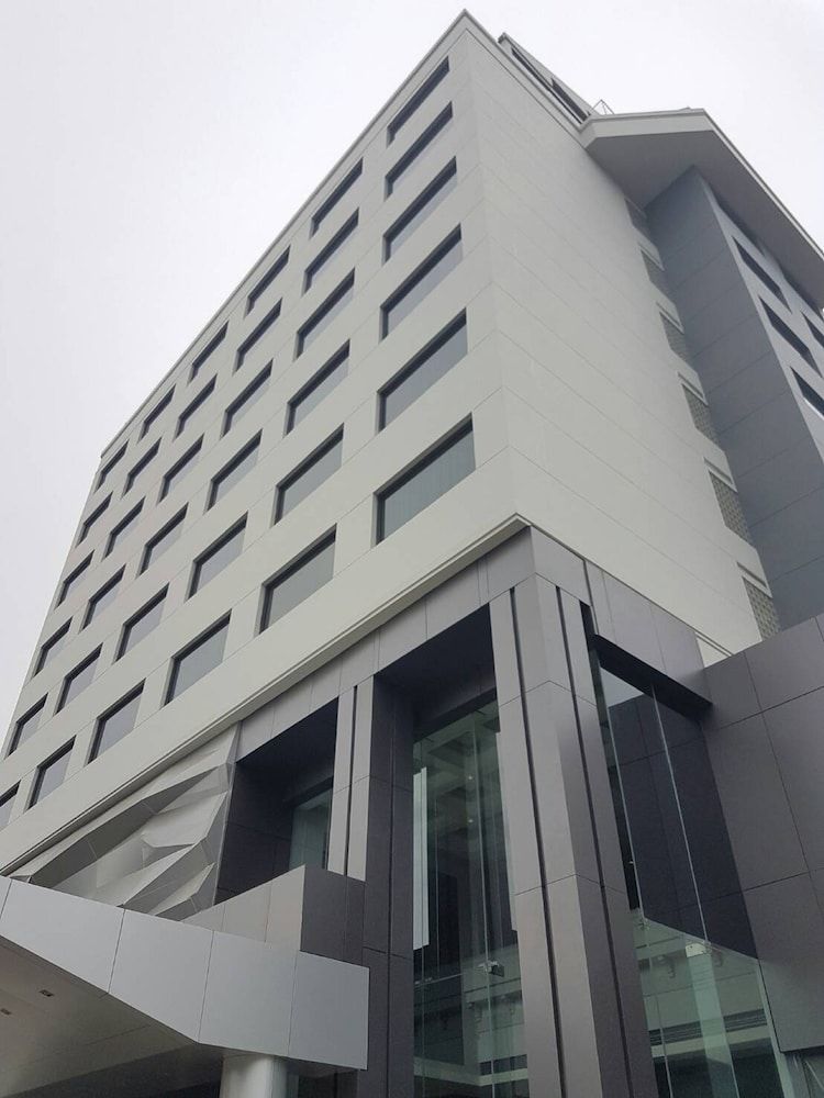 undefined Louis' Tavern Hotel Don Muang 5