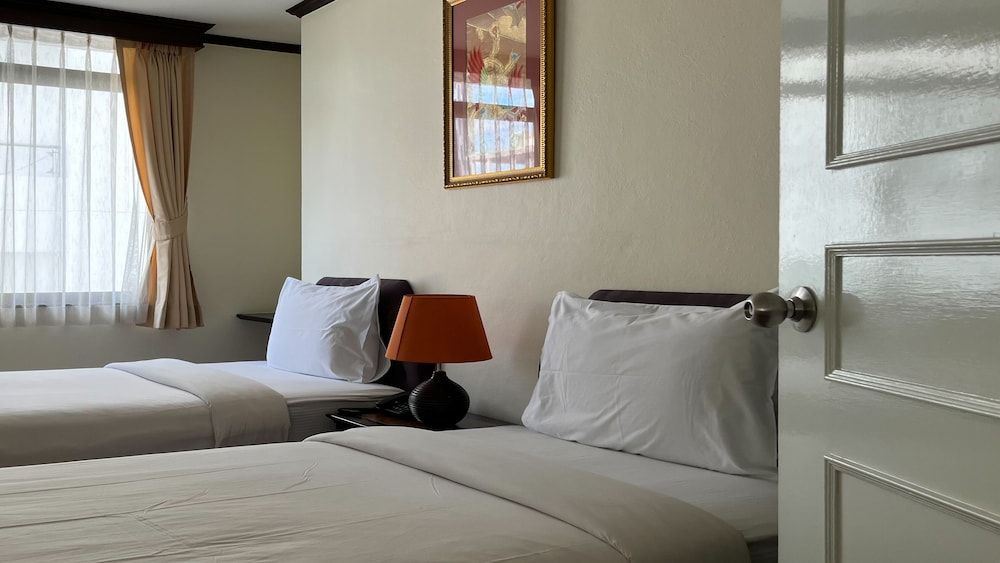 undefined Yellow Ribbon Hills, Boutique Suites 2