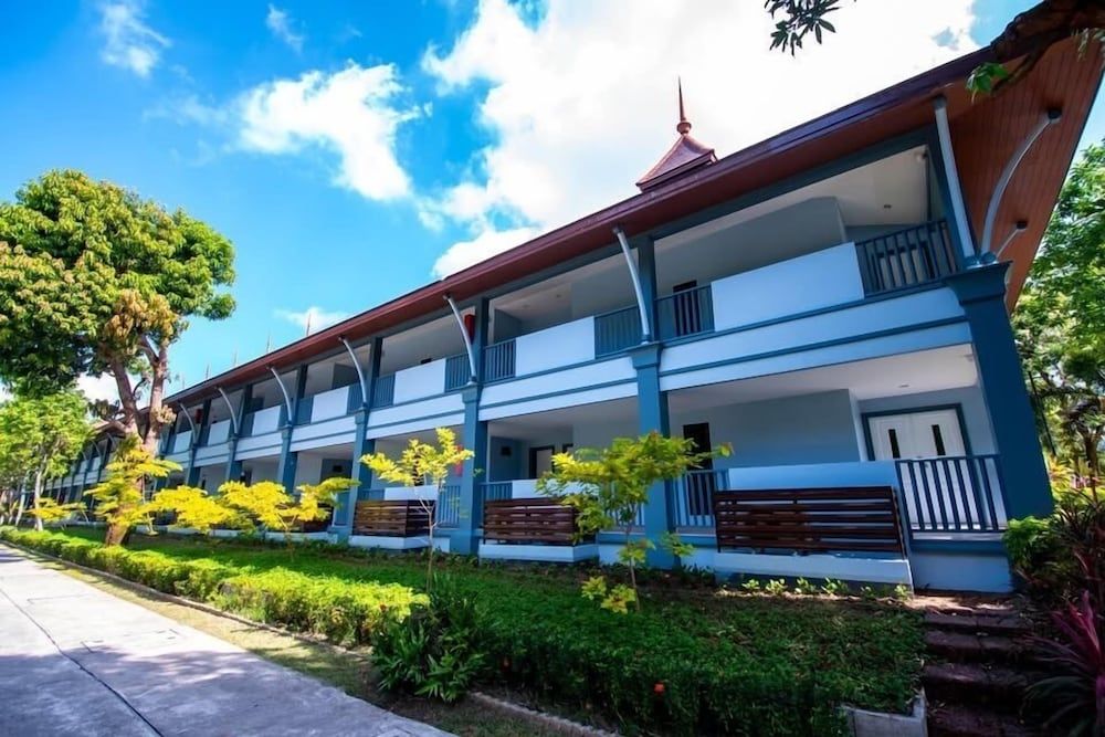 undefined Duangjitt Resort, Phuket 8