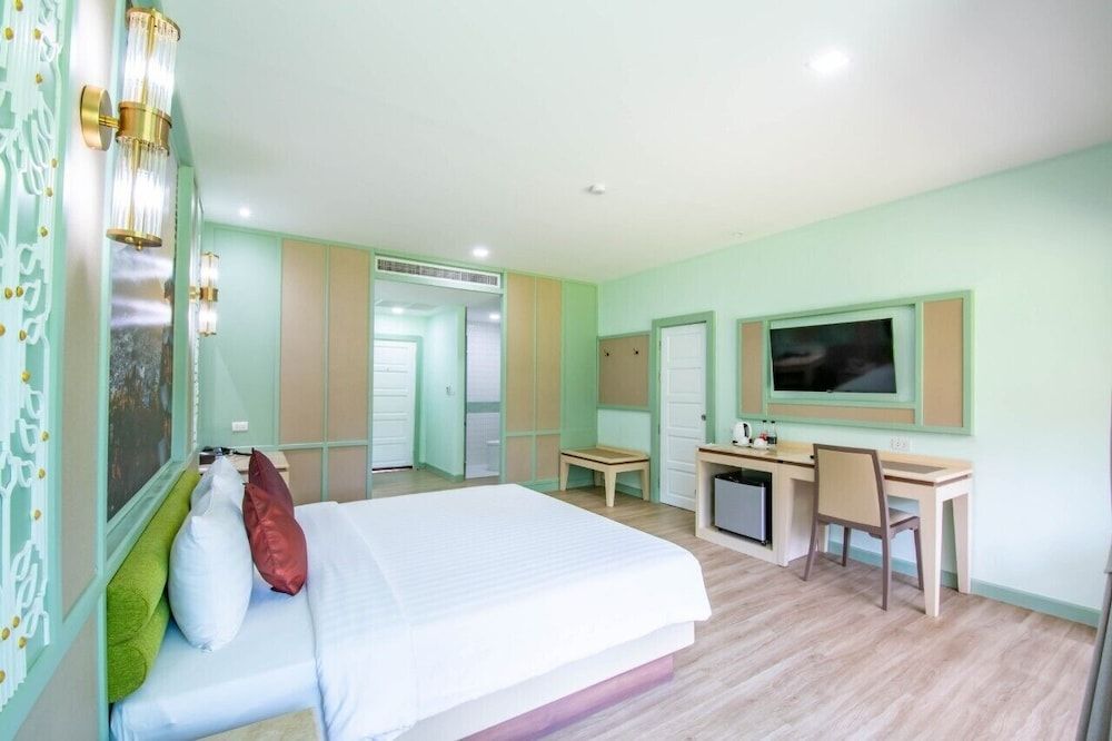 Duangjitt Resort, Phuket Deluxe Garden Wing King Room 2