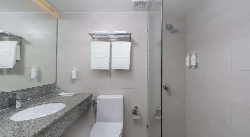 Ambassador Bangkok Hotel Metro Plus Twin Room (Newly Renovated) 5