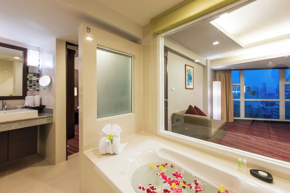 undefined Ambassador Bangkok Hotel 8