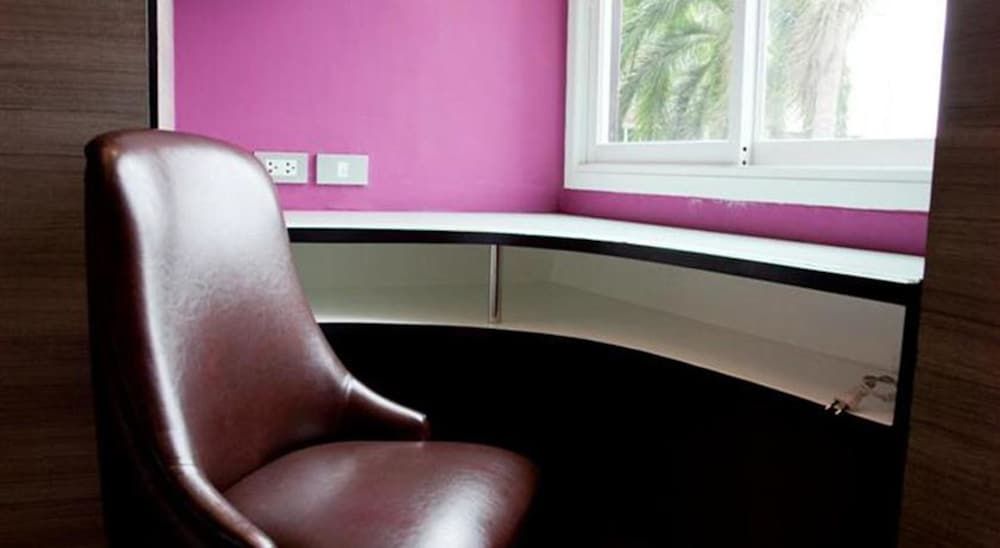 iCheck inn Residences Sukhumvit 20 Grand Deluxe Suite 2