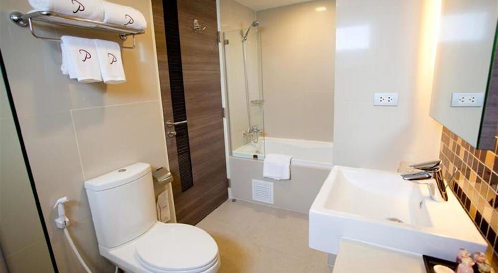 iCheck inn Residences Sukhumvit 20 Deluxe Suite 4