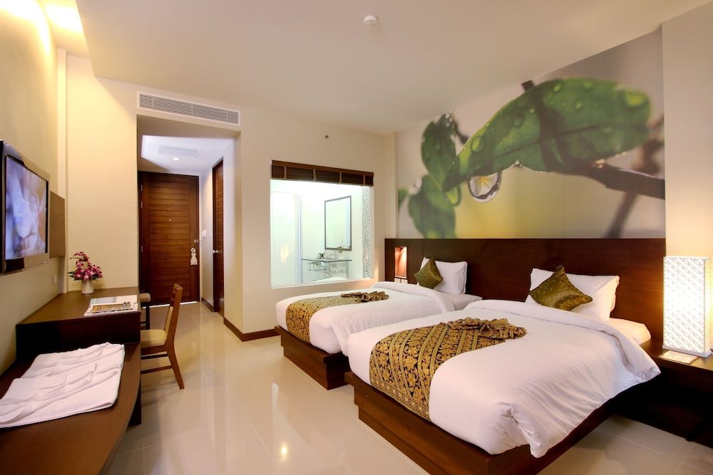 A2 Pool Resort Deluxe Room, Pool Access (Stair aways) 6