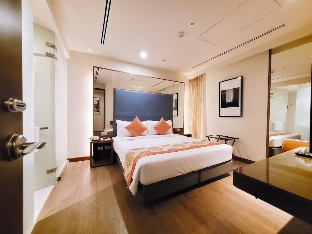 undefined On8 Sukhumvit Nana Bangkok 2