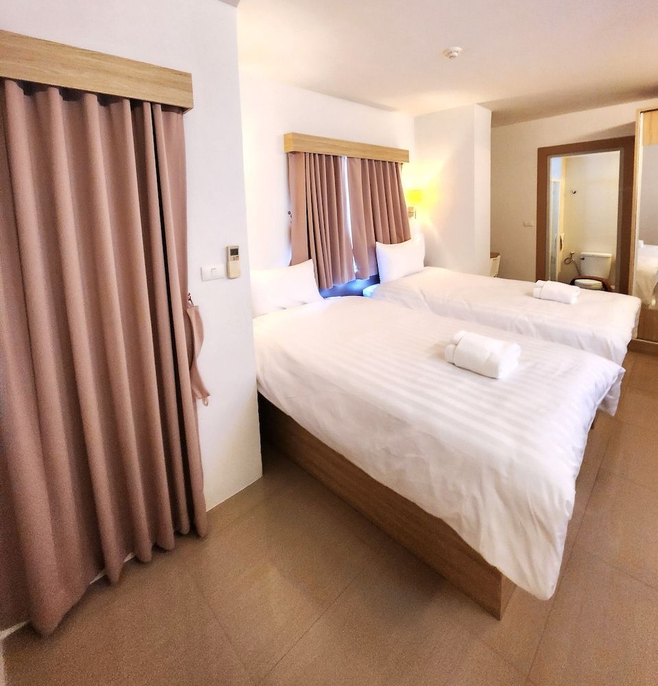 undefined Prom Ratchada Hotel 2