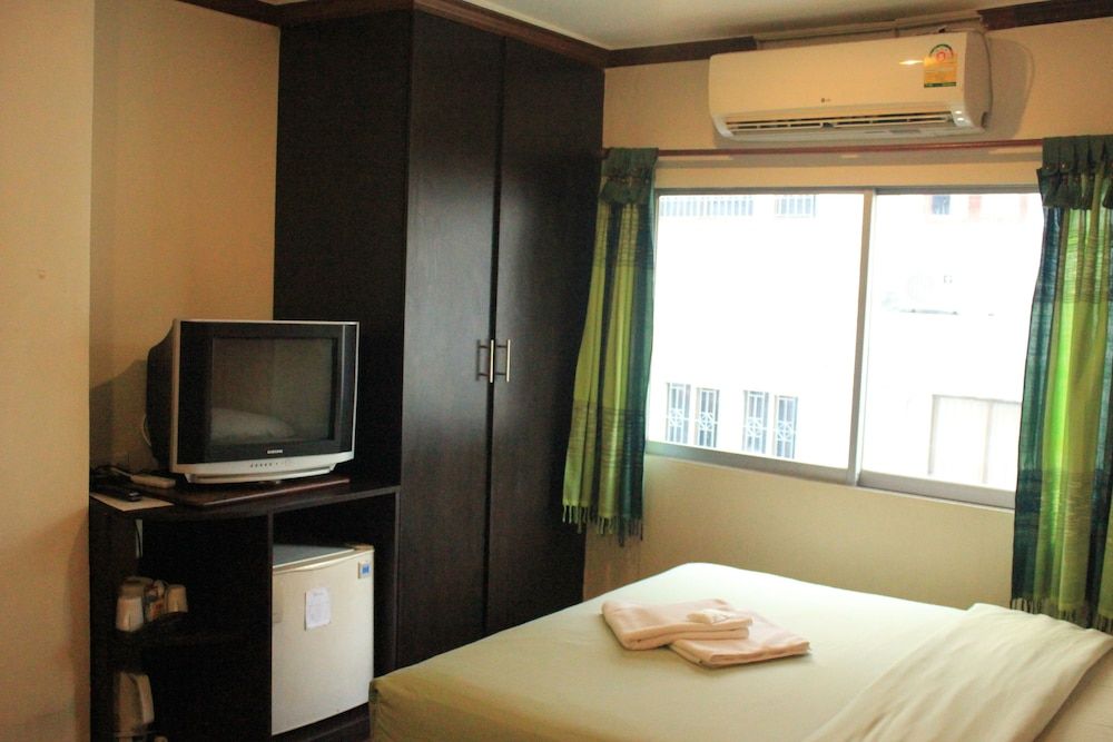 undefined New Road Guest House - Hostel 9