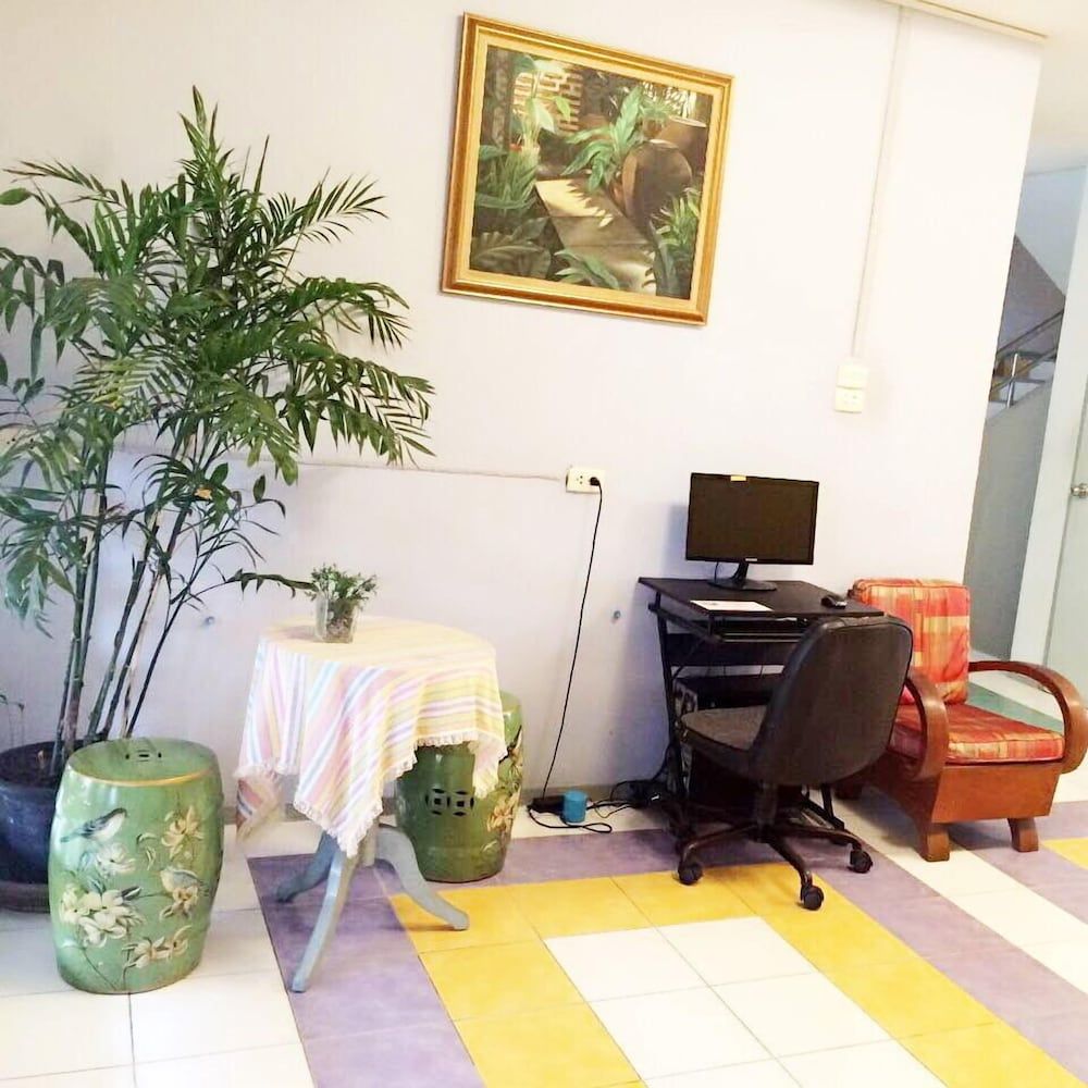 undefined Thanapa Mansion - Hostel 8