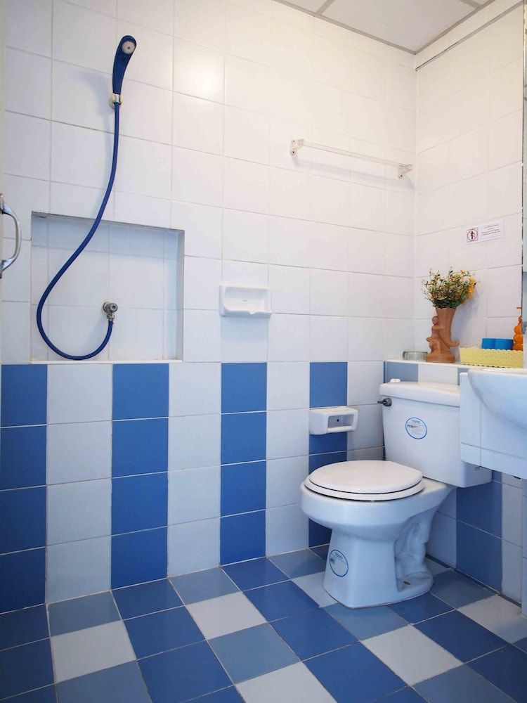 Thanapa Mansion - Hostel Standard Fan Room 7