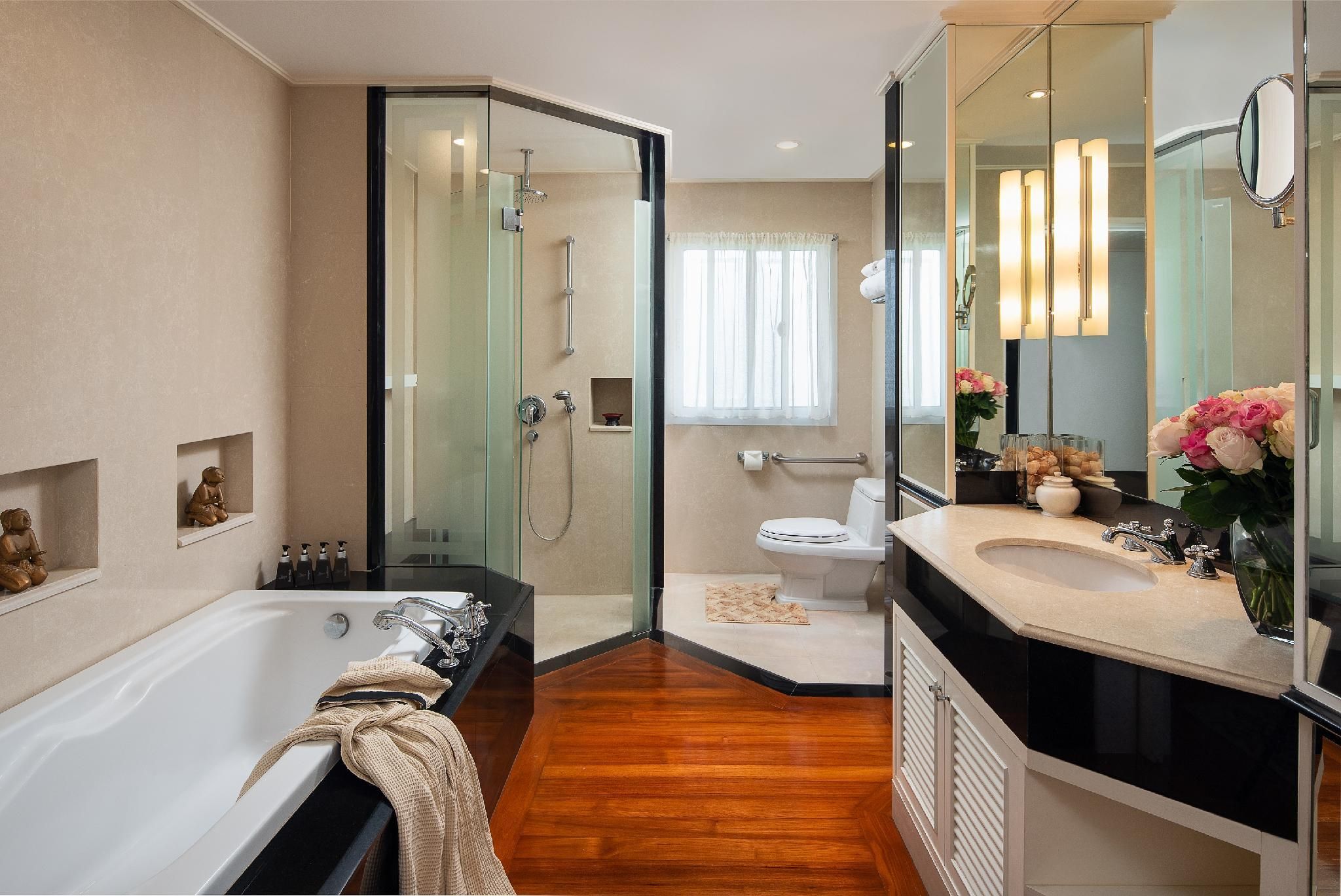 Three Bedroom Sea View Owners Penthouse