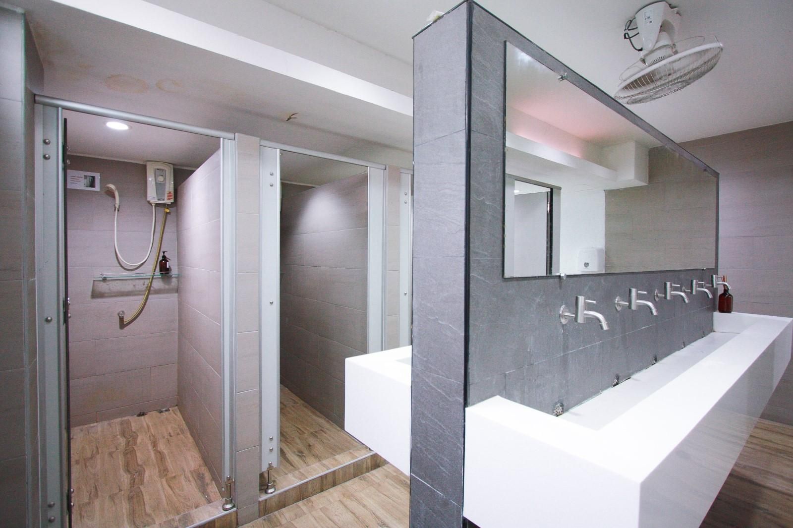 4 Horizontal Capsules - Mixed