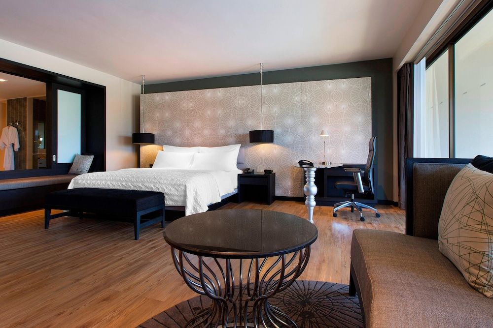 Room, 1 King Bed, Non Smoking, Terrace