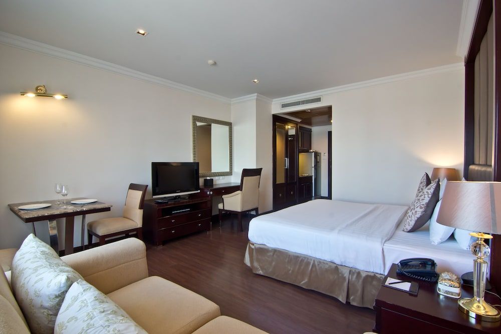 LK Residence Studio 3