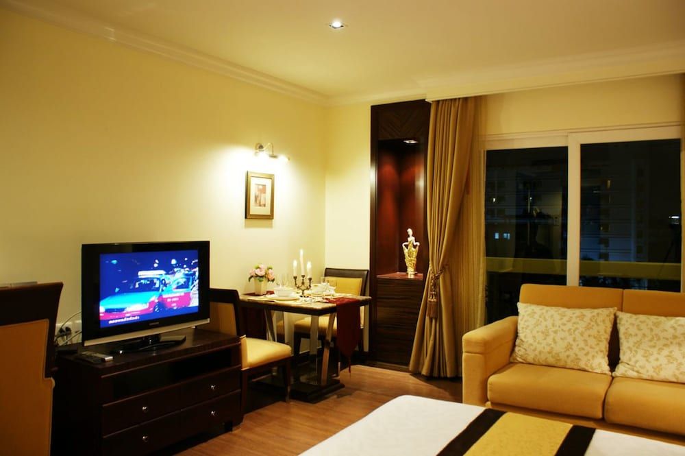 LK Residence Studio 18