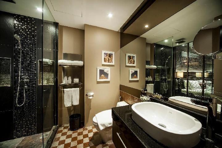 The Continent Hotel Sukhumvit - Asok BTS Bangkok Continent King 3