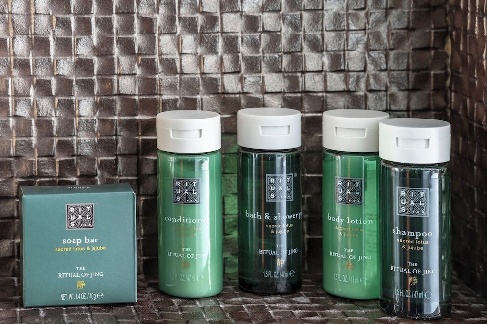 The Continent Hotel Sukhumvit - Asok BTS Bangkok Continent King Room 13