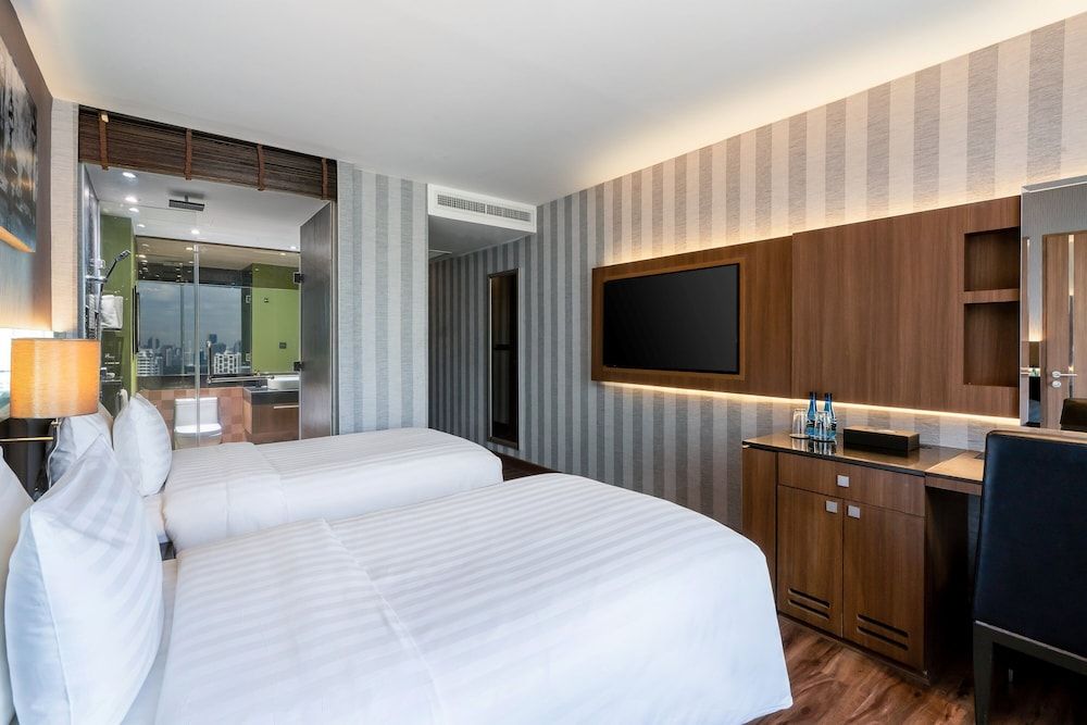 The Continent Hotel Sukhumvit - Asok BTS Bangkok Continent King Room 6