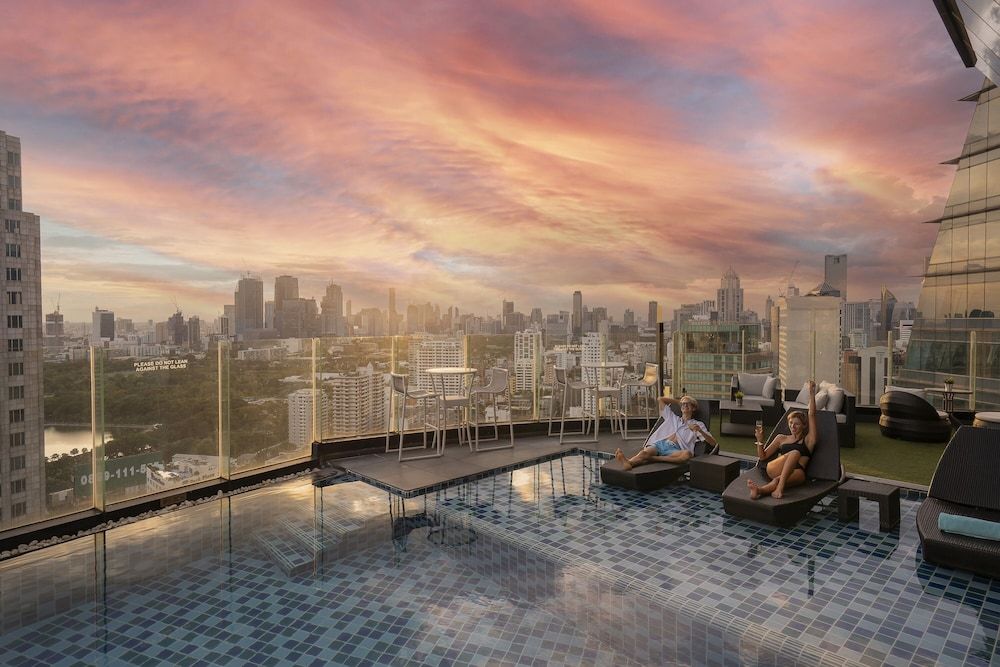 The Continent Hotel Sukhumvit - Asok BTS Bangkok