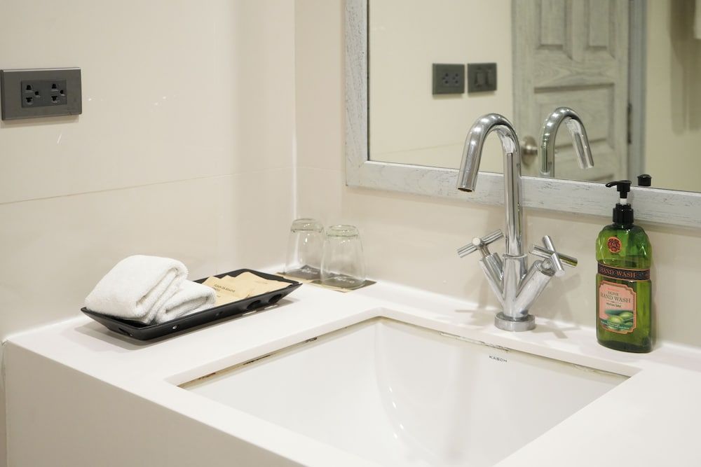 Royal Suite Hotel Bangkok Deluxe B Room 6