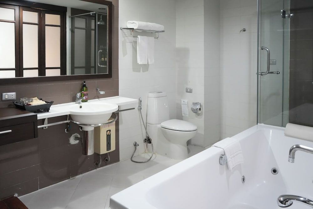 undefined Royal Suite Hotel Bangkok 8