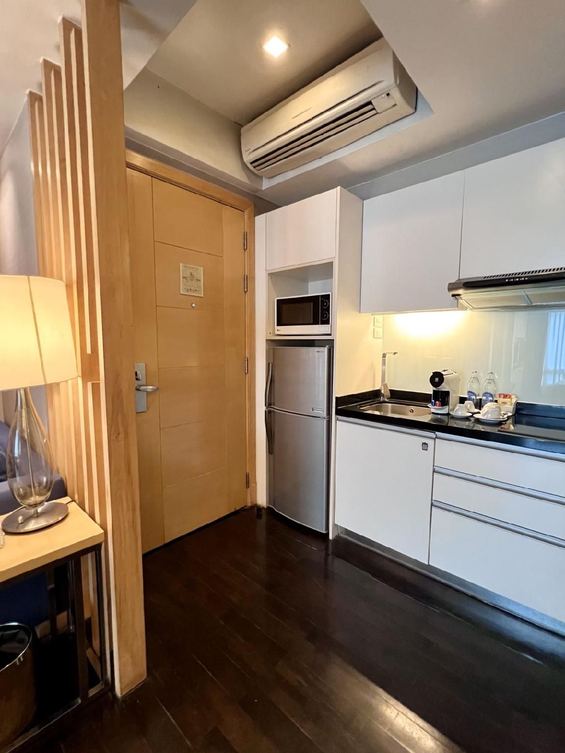 Deluxe One-Bedroom Suite