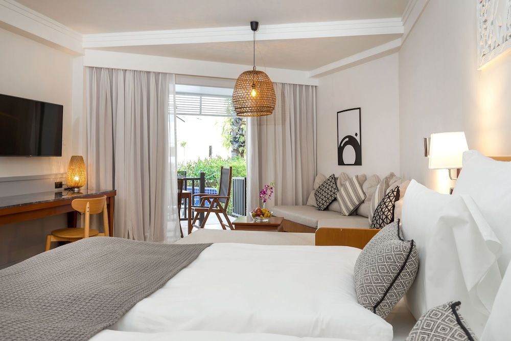 undefined Sunwing Bangtao Beach 3