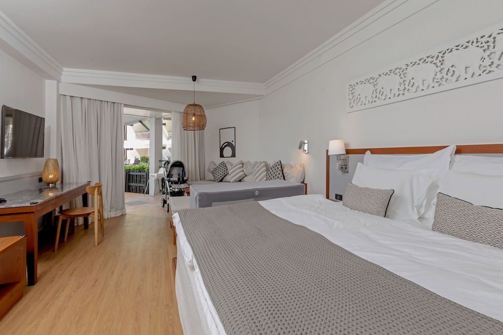 undefined Sunwing Bangtao Beach 10