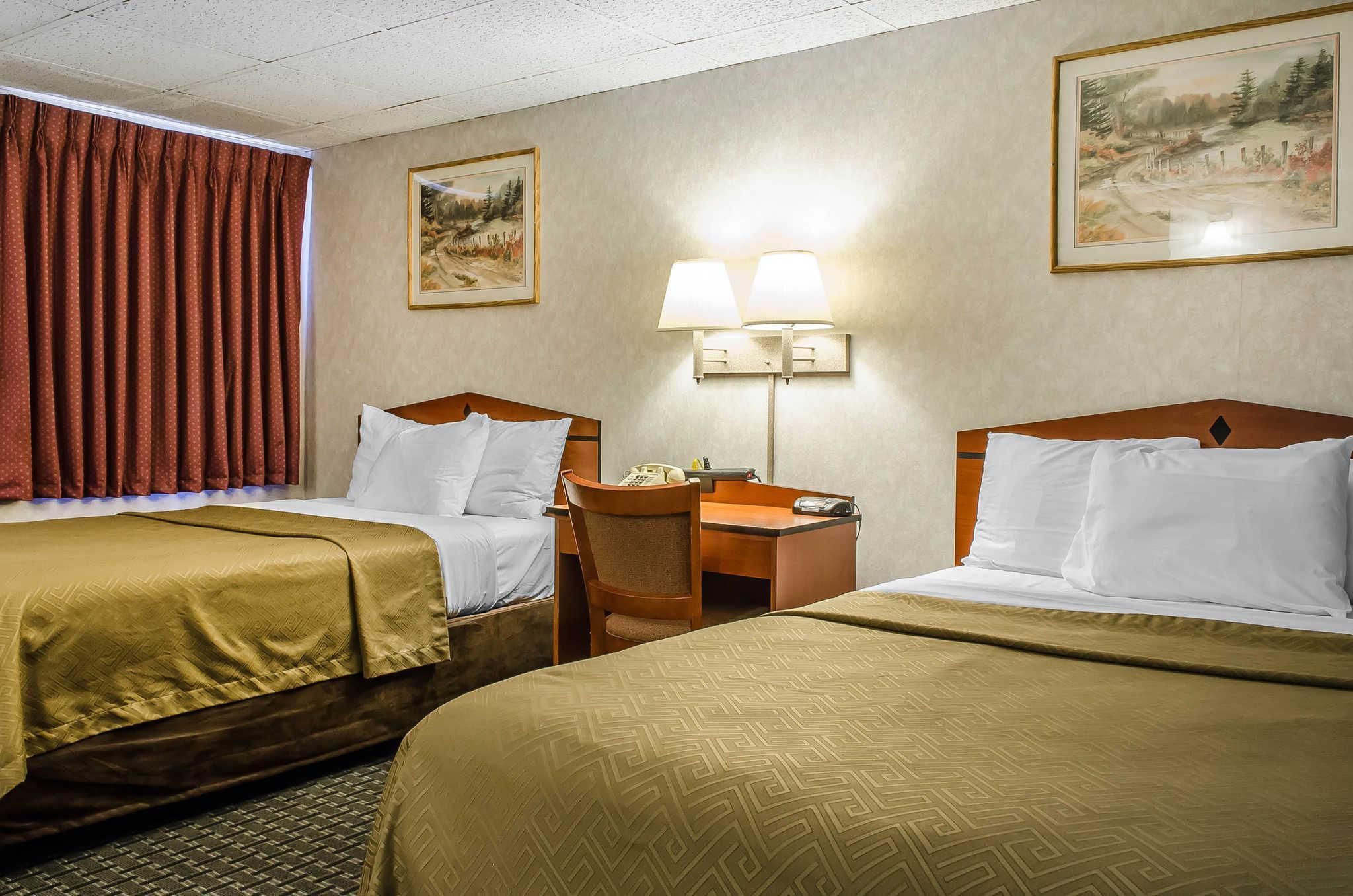 2 Double Beds Nonsmoking