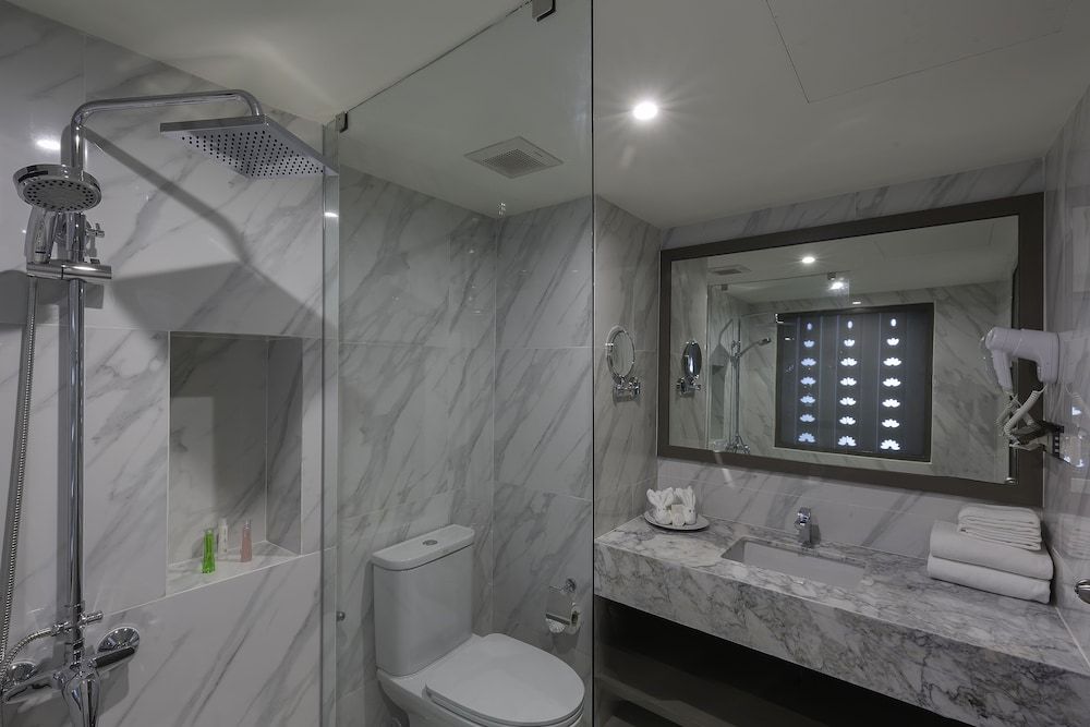 Chanalai Flora Resort, Kata Beach Deluxe Room, Pool View 11