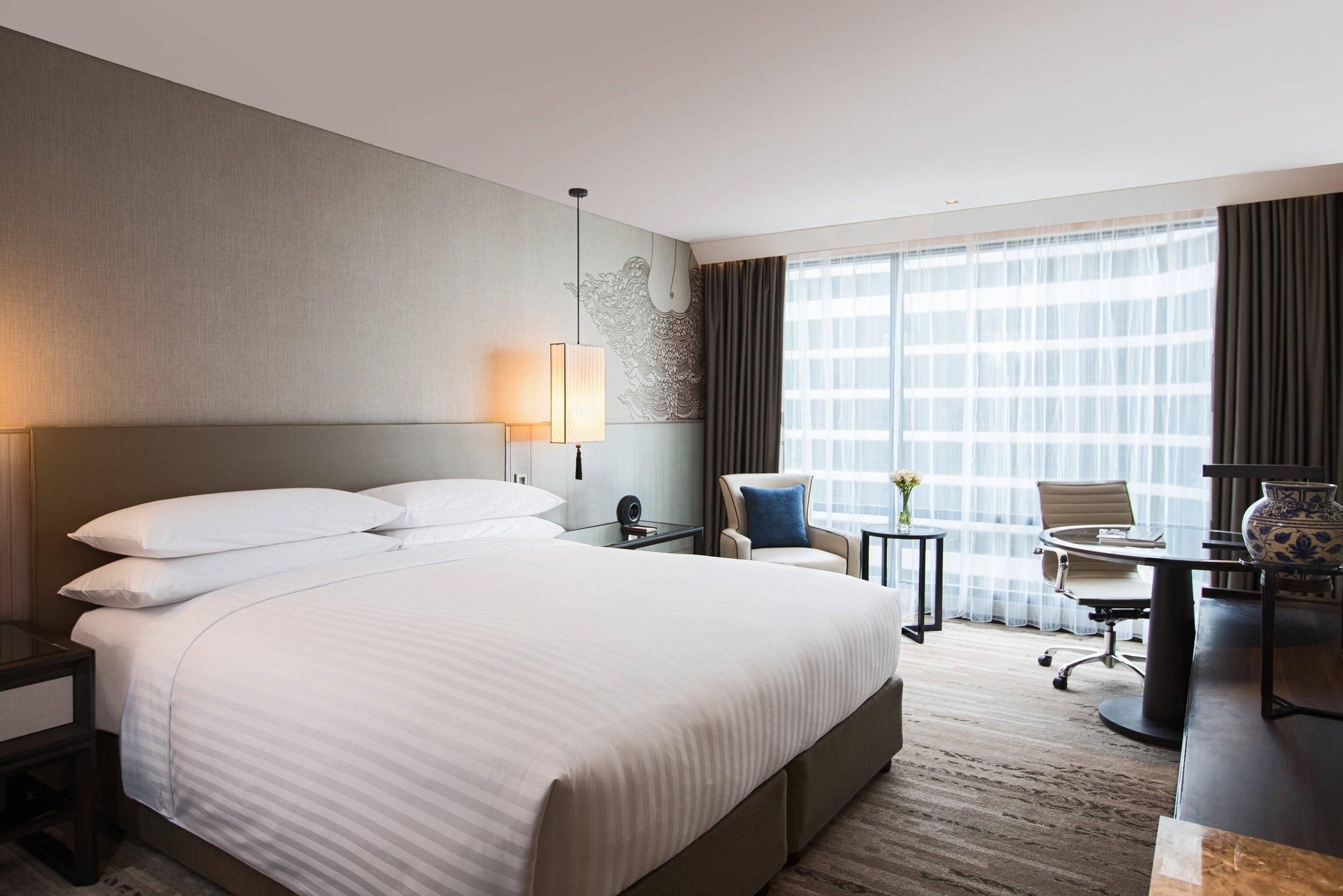 M Club lounge access, Guest room, 1 King