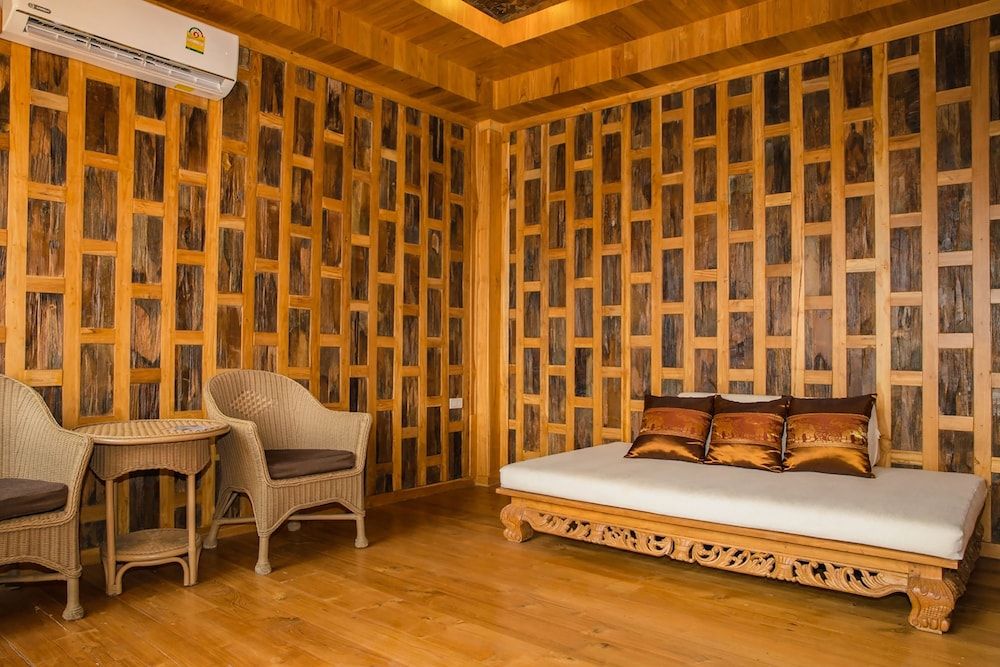 Grand Pool Suite with FREE THB 1,000 Net Resort Credit per night