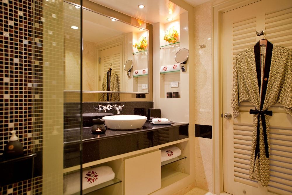 Angsana Laguna Phuket Laguna King room 8