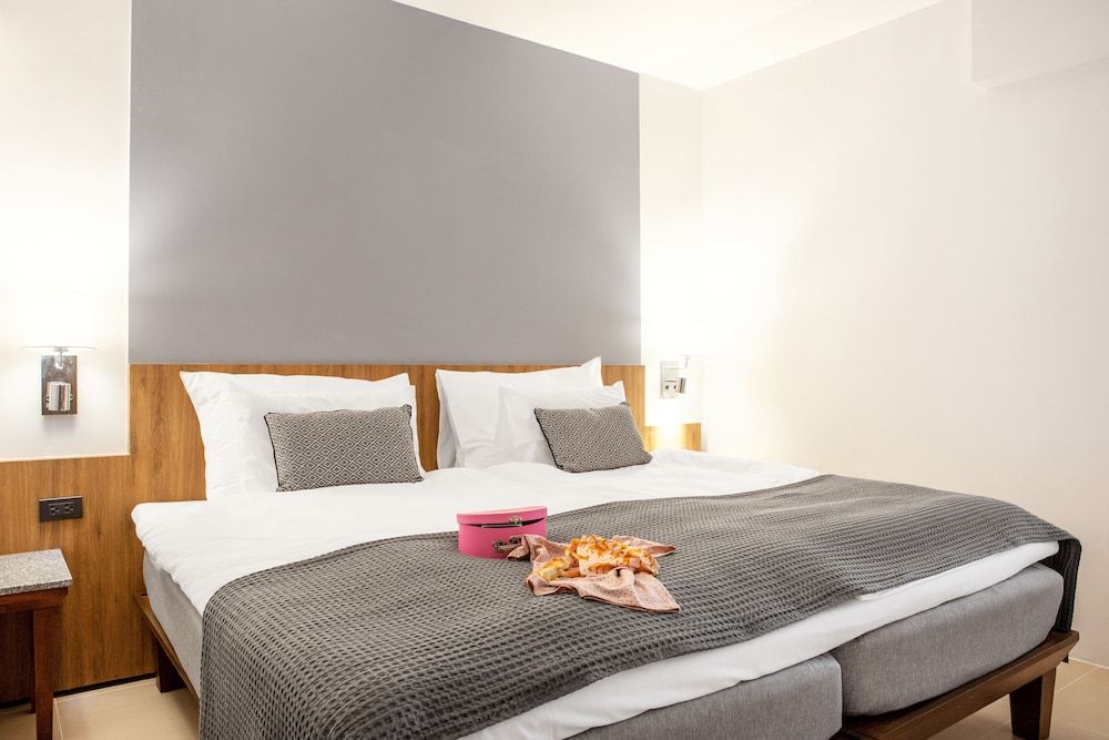 Sunwing Kamala Beach Studio