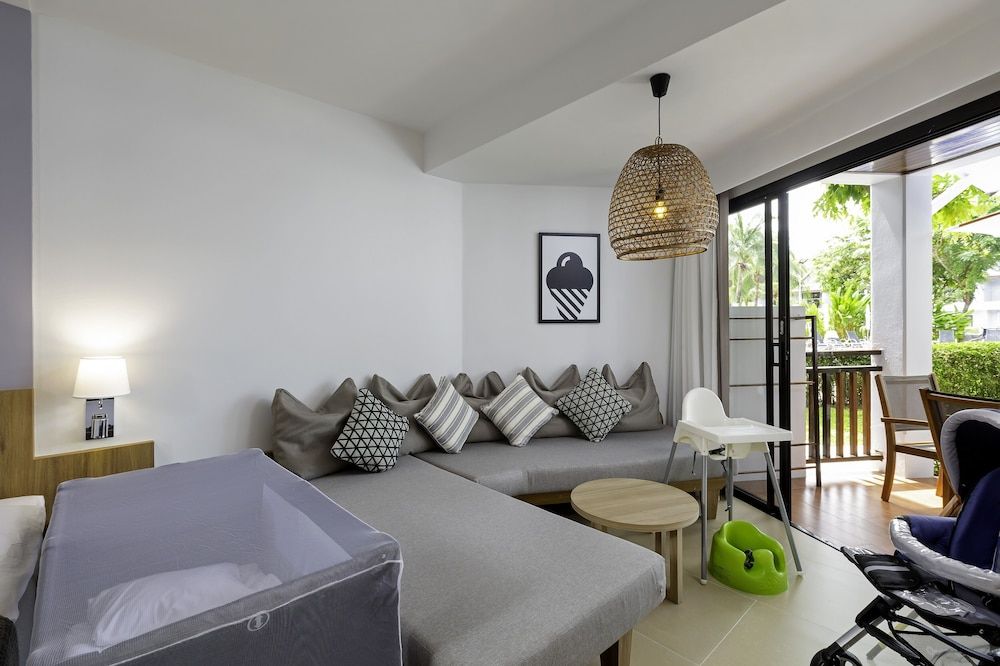 undefined Sunwing Kamala Beach 5