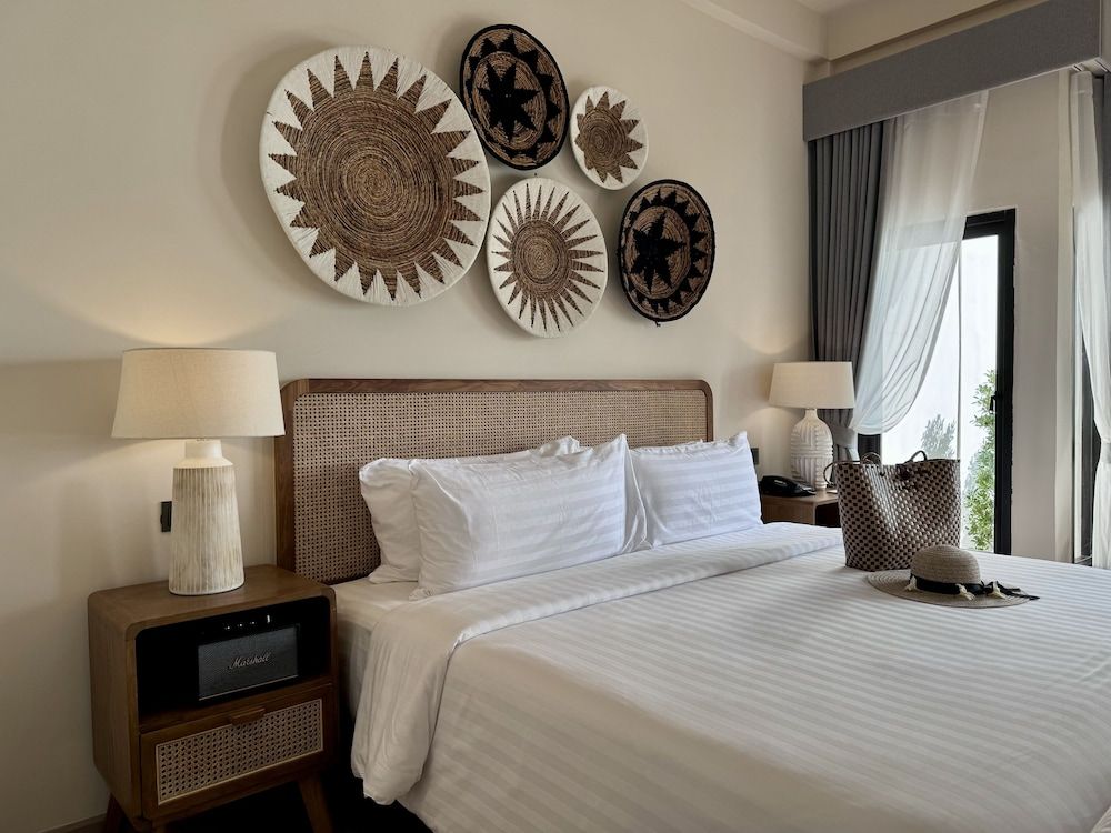 Beach Front Villa ( 1 Way Airport Transfer)