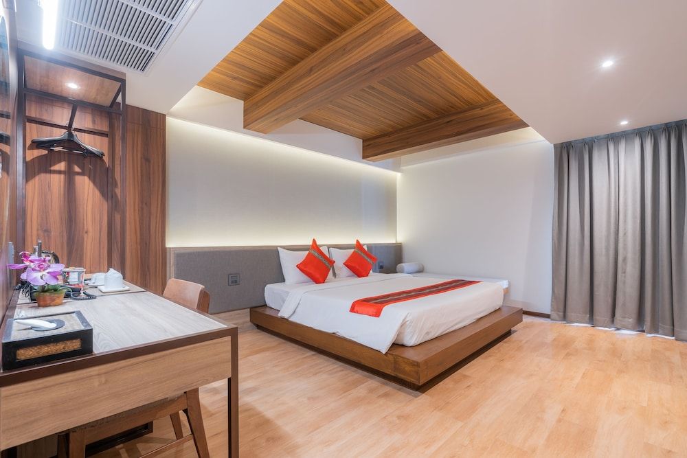 True Siam Phayathai Hotel Superior Room, Bathtub