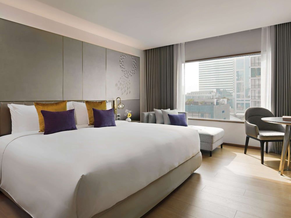 Deluxe Suite, 1 King Bed