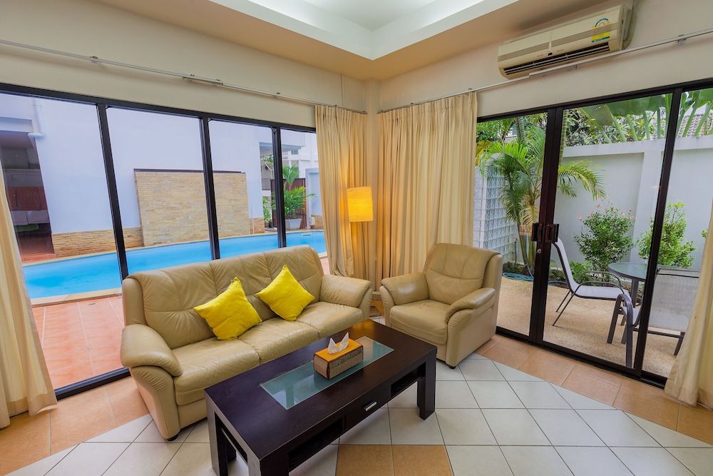 Kata Pool Apartments