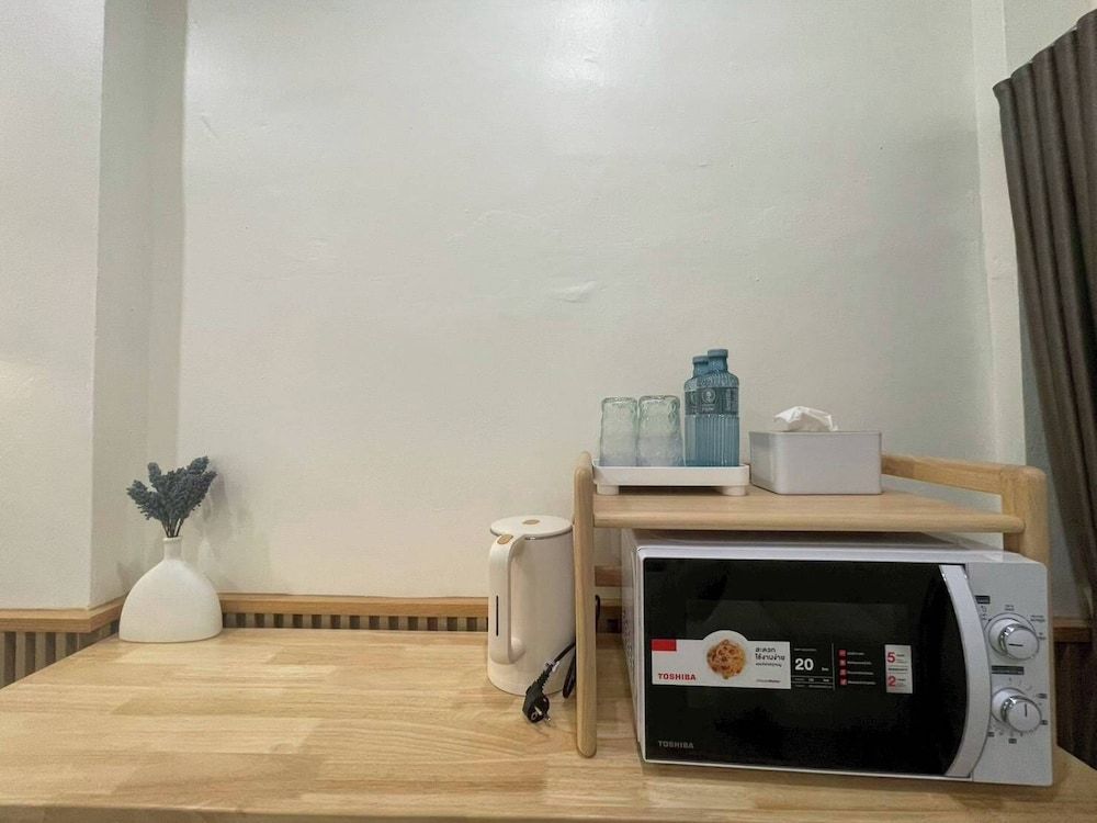 Shade House - Phuket Downtown Grand Single Room 8