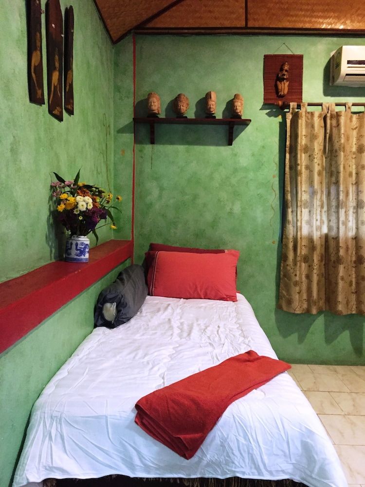 undefined Shanti Lodge Bangkok 7