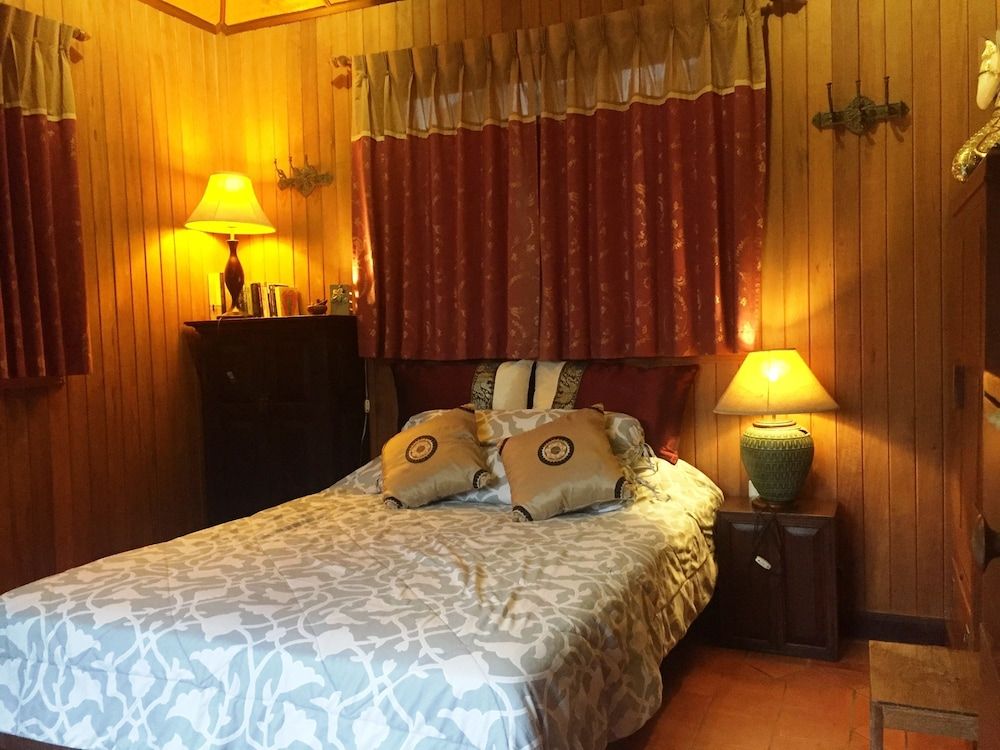 undefined Shanti Lodge Bangkok 7