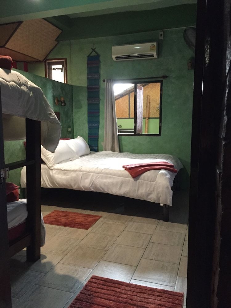 undefined Shanti Lodge Bangkok 9