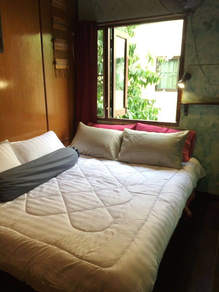 Shanti Lodge Bangkok Cozy Double Room 2