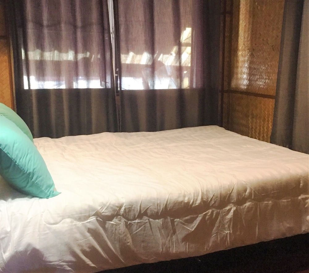 Shanti Lodge Bangkok Traditional Double AC 4